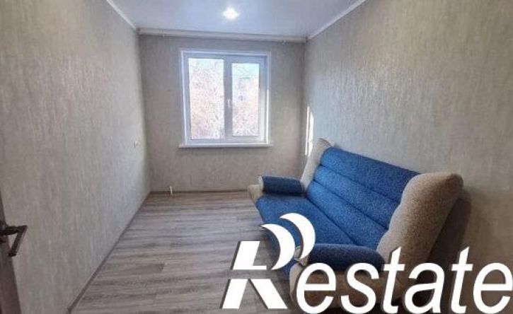 3-комн квартира улица Короленко, 142А,  д. 142А