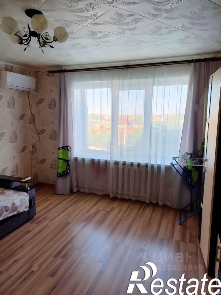 2-комн квартира улица Комарова, 1,  д. 1