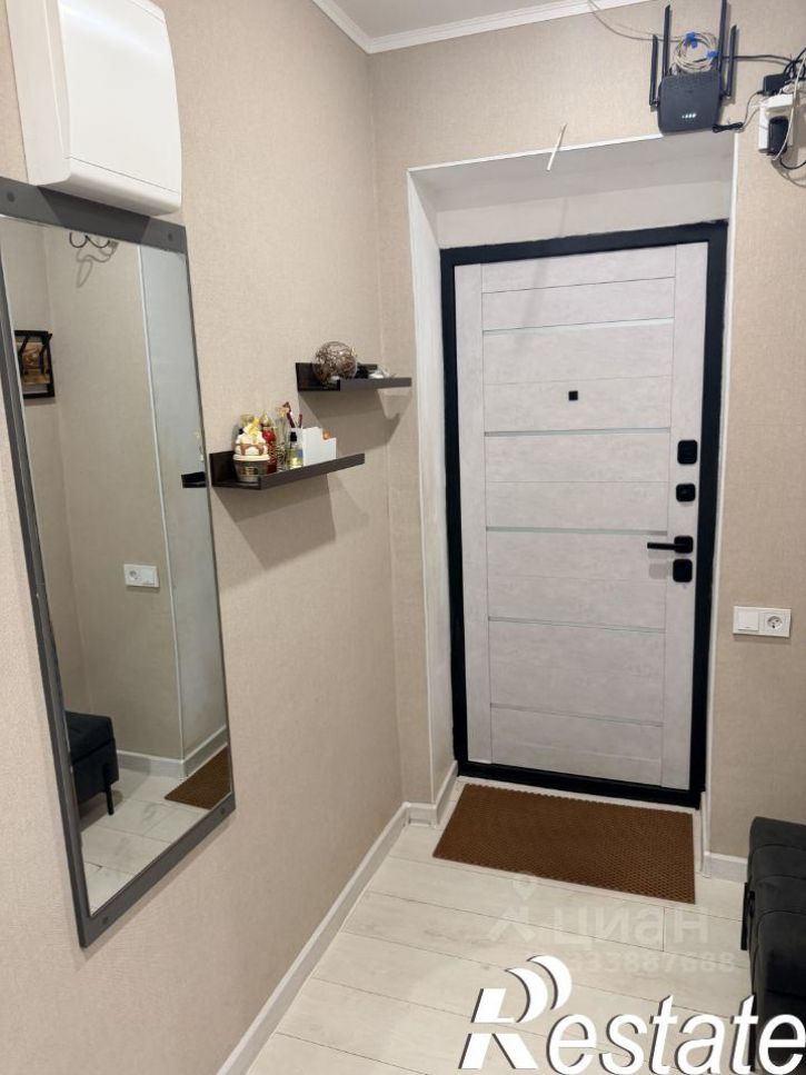 3-комн квартира улица Радостева, 8,  д. 8