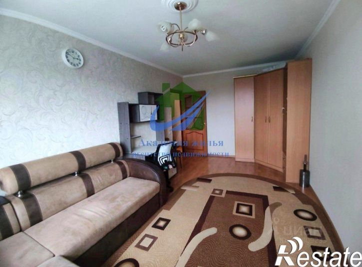3-комн квартира улица Стасова, 8,  д. 8