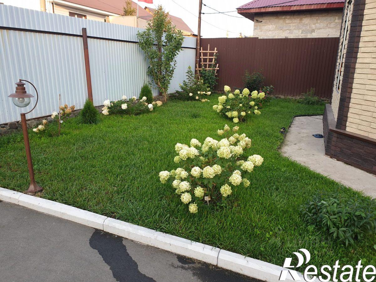 Купить дачу, дом, коттедж за 14 200 000 рублей на Солнечная улица