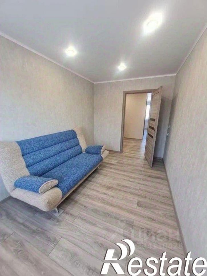 3-комн квартира улица Короленко, 142А,  д. 142А