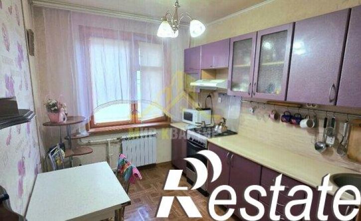 3-комн квартира улица Докучаева, 52А,  д. 52А