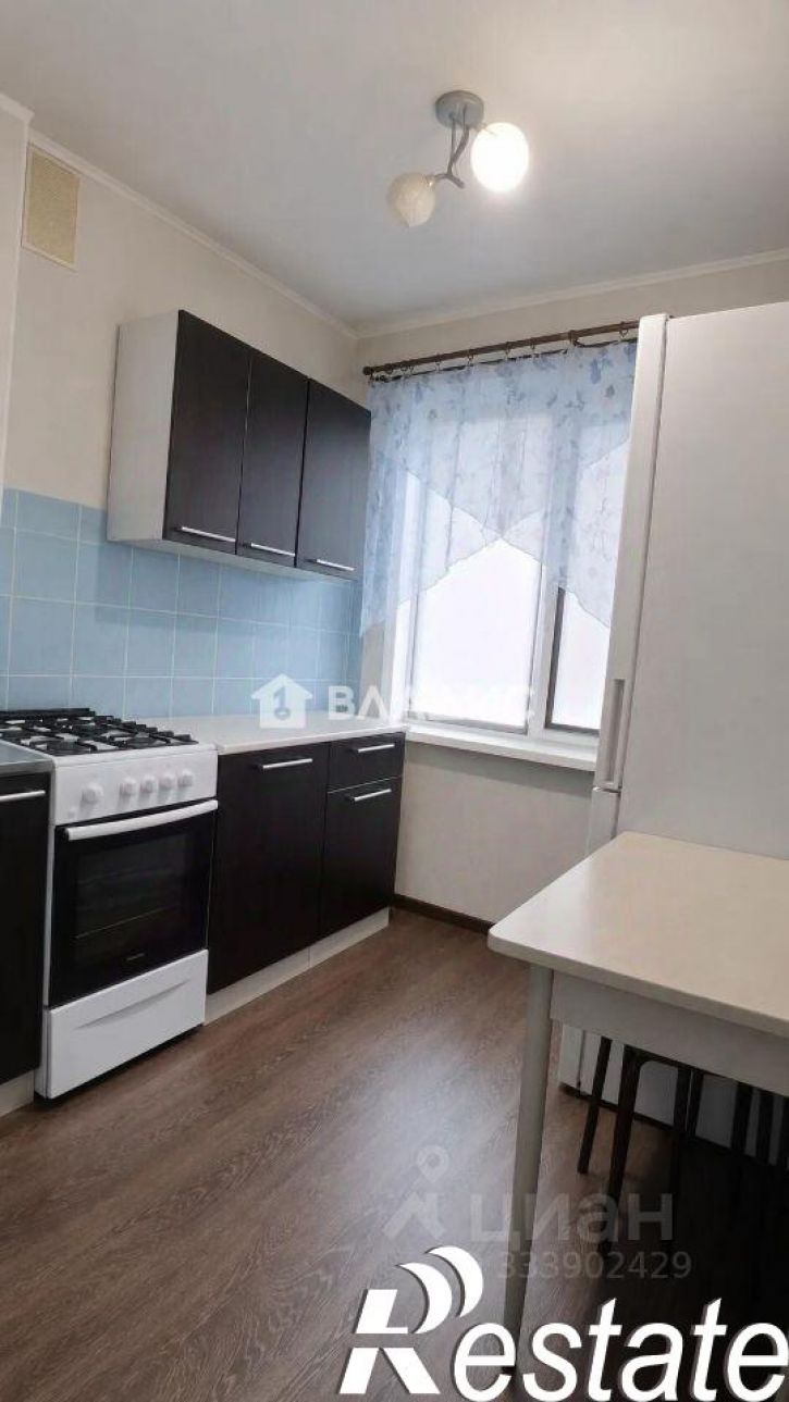 1-комн квартира улица Комарова, 12,  д. 12