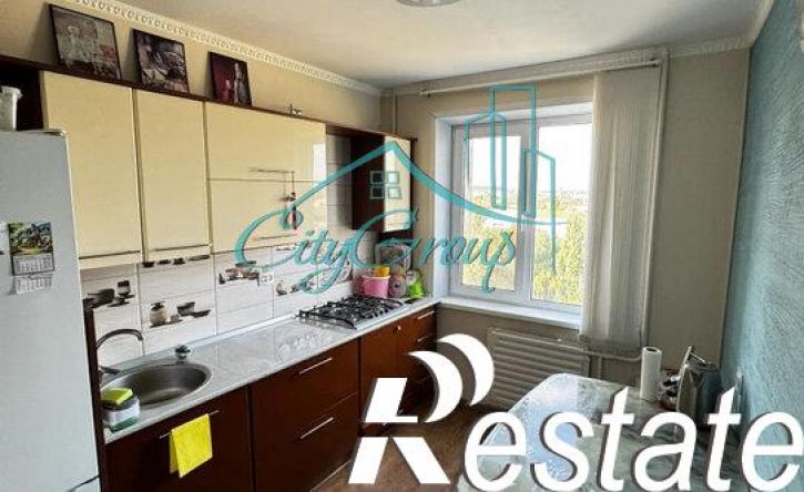 3-комн квартира улица Докучаева, 23,  д. 23