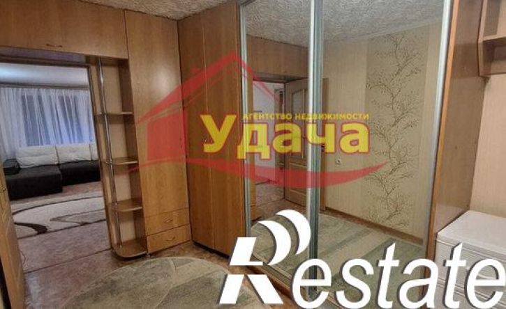 2-комн квартира улица Васнецова, 10,  д. 10