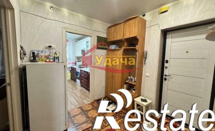 3-комн квартира улица Петровского, 12В,  д. 12В