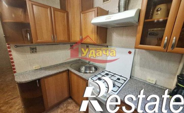 2-комн квартира улица Васнецова, 10,  д. 10