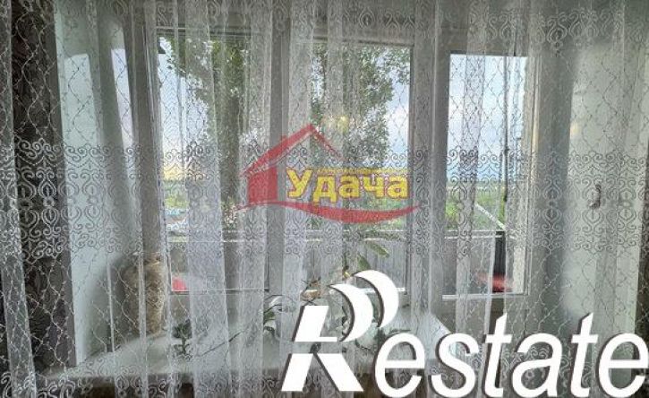 3-комн квартира улица Петровского, 12В,  д. 12В