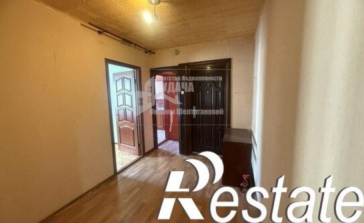 3-комн квартира Ялтинская улица, 90,  д. 90