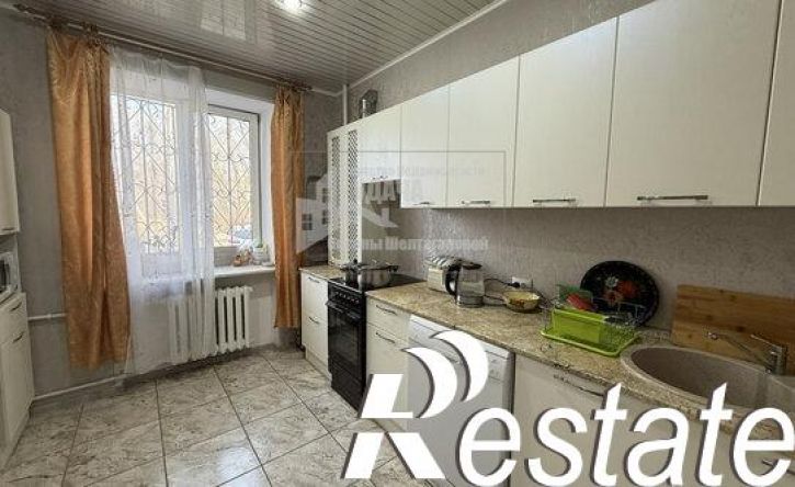 4-комн квартира переулок Синчука, 22,  д. 22