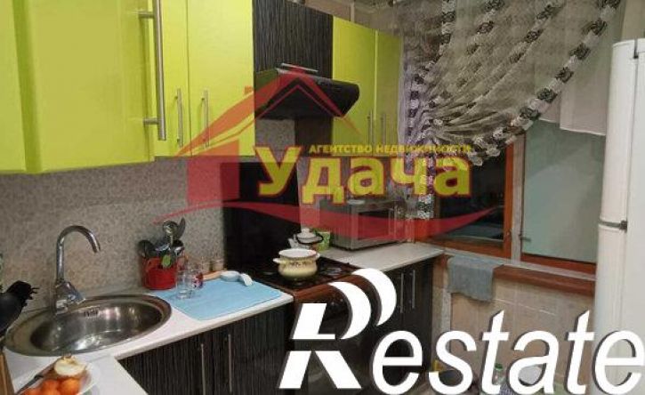 4-комн квартира улица Стасова, 4,  д. 4