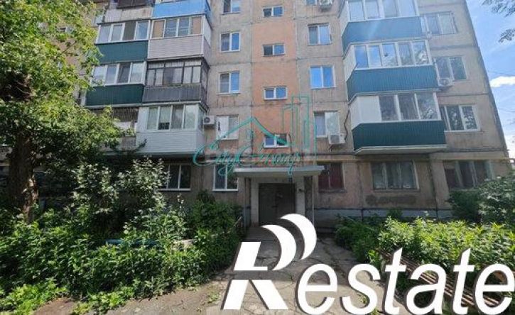 3-комн квартира улица Комарова, 14,  д. 14