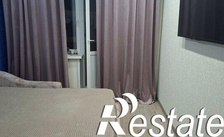 3-комн квартира улица Докучаева, 52,  д. 52