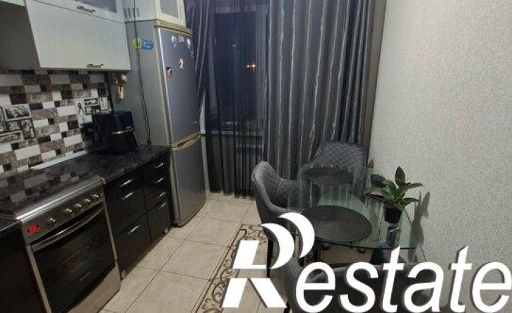 3-комн квартира улица Докучаева, 52,  д. 52
