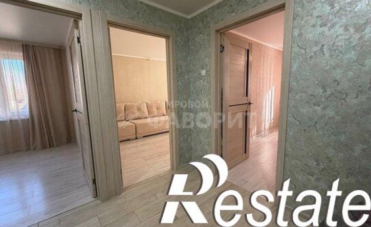 3-комн квартира улица Короленко, 124,  д. 124