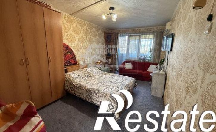 2-комн квартира улица Комарова, 40,  д. 40