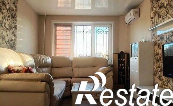 3-комн квартира улица Комарова, 32,  д. 32