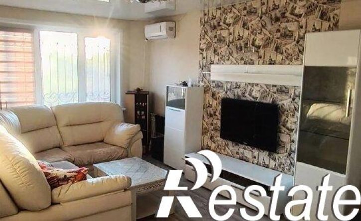 3-комн квартира улица Комарова, 32,  д. 32