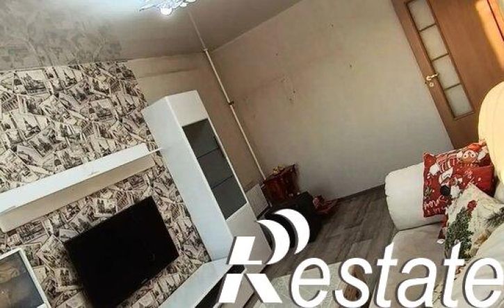 3-комн квартира улица Комарова, 32,  д. 32