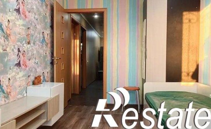 3-комн квартира улица Комарова, 32,  д. 32