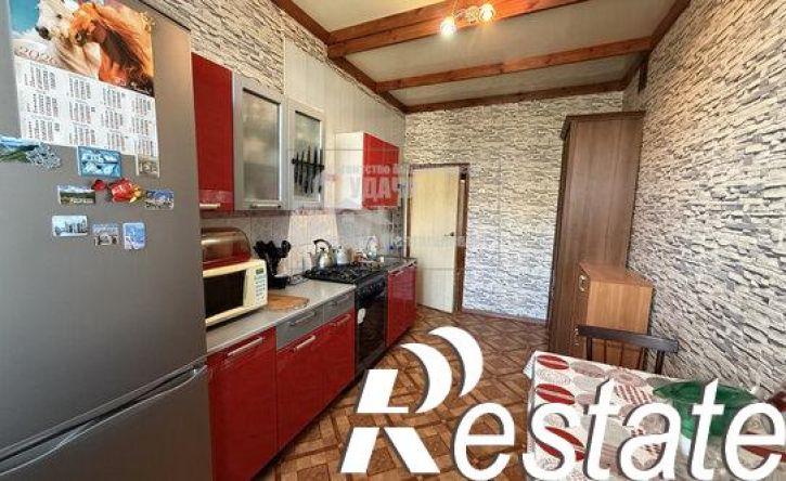 3-комн квартира улица Строителей, 13,  д. 13